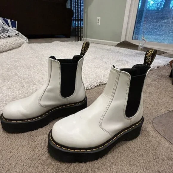 Dr. Martens Chelsea Boot Size US 6 - Picture 1 of 6